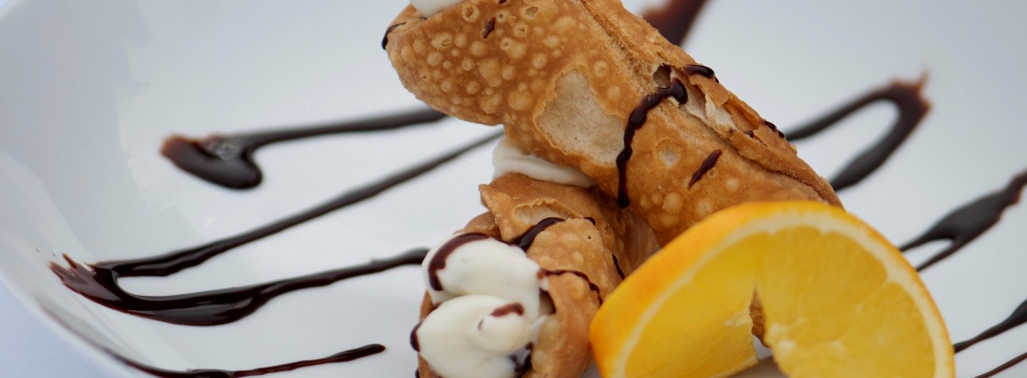 Canolli with Chocolate Drizzle